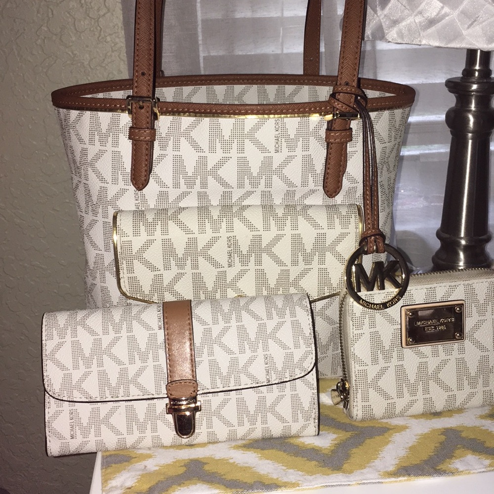 Michael Kors Purse with Matching Wallets